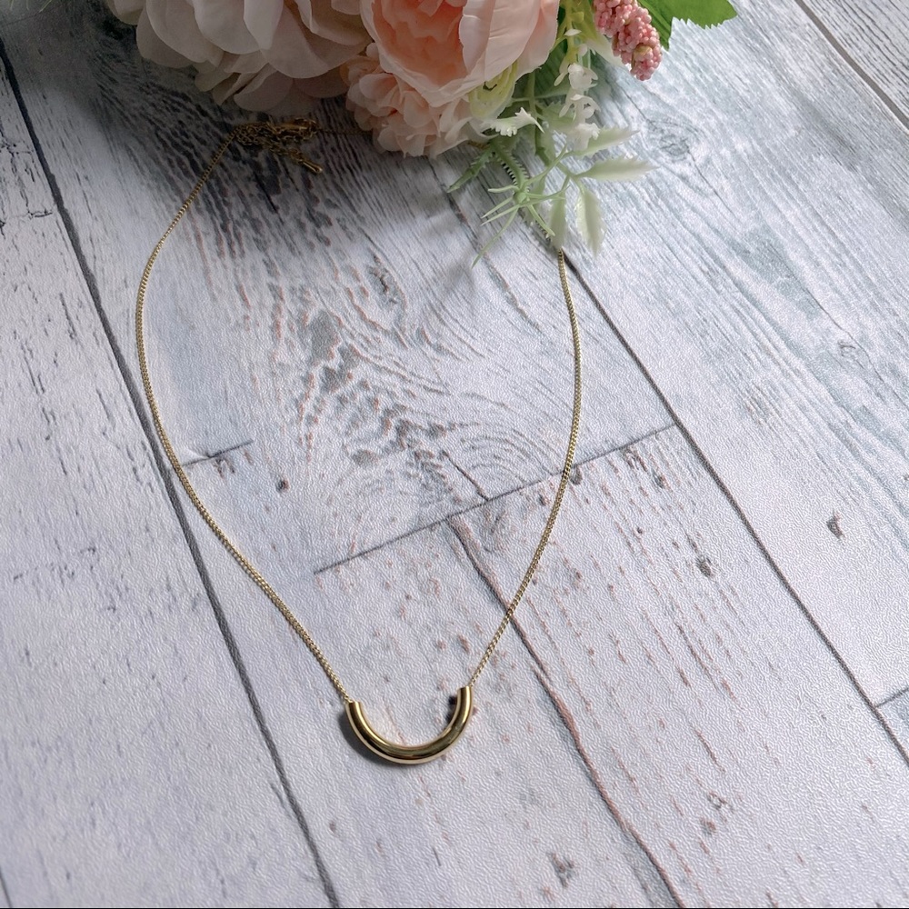 Arc Bar U Layering necklace 18k gold filled